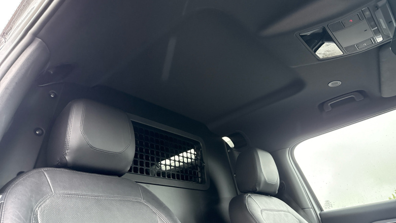 Land Rover Defender 90 Diesel 3.0 D250 Hard Top SE Auto